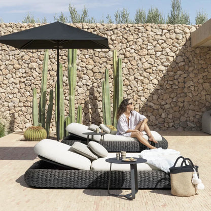 Mobilier de jardin extérieur de loisirs modernes Chaise longue en corde tissée en aluminium pour lit de piscine côté plage Chaise longue